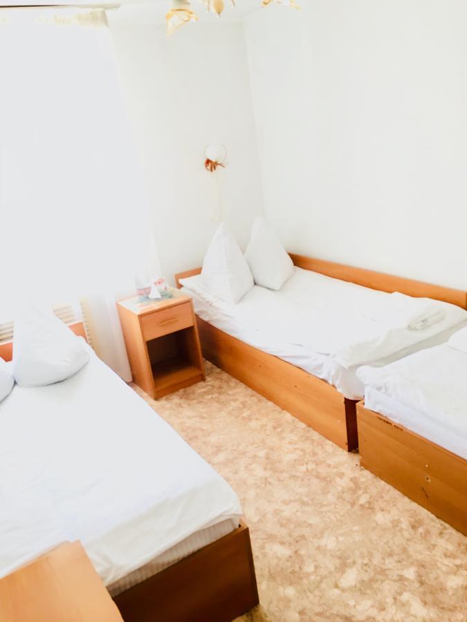 Hotel Tourist Astana Bagian luar foto