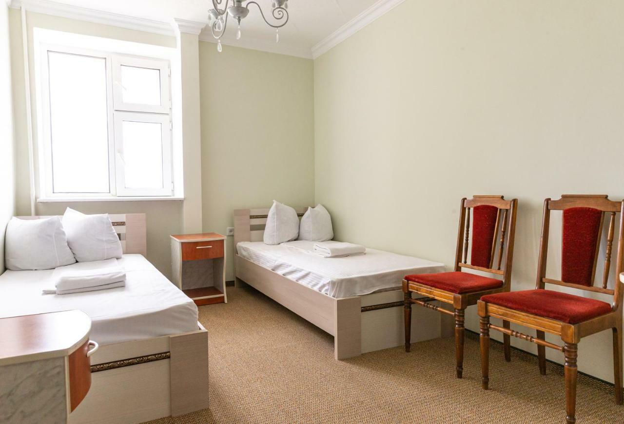 Hotel Tourist Astana Bagian luar foto